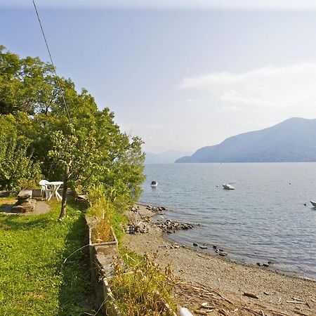 Bella Casa Alla Spiaggia Tronzano Lago Maggiore Extérieur photo