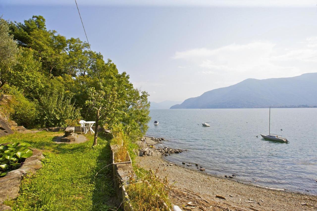 Bella Casa Alla Spiaggia Tronzano Lago Maggiore Extérieur photo