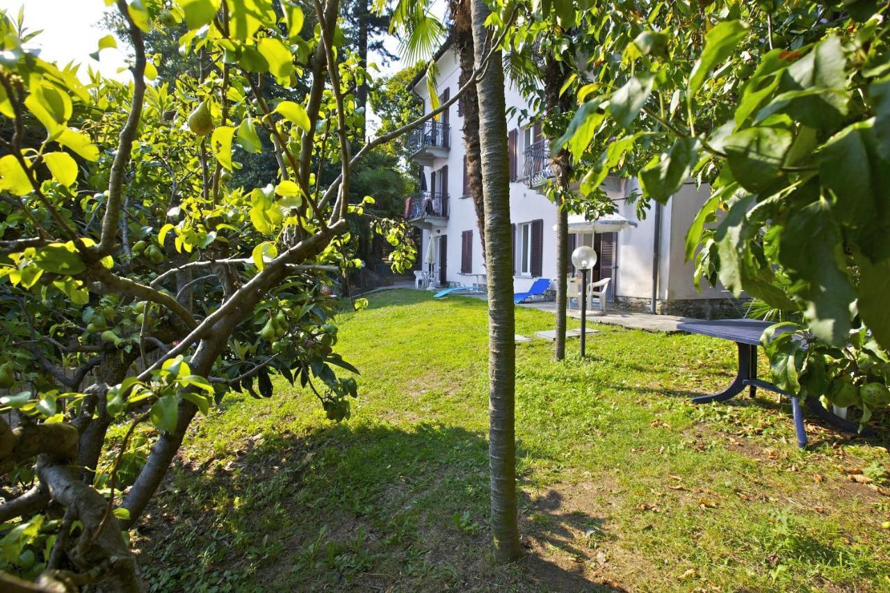 Bella Casa Alla Spiaggia Tronzano Lago Maggiore Extérieur photo