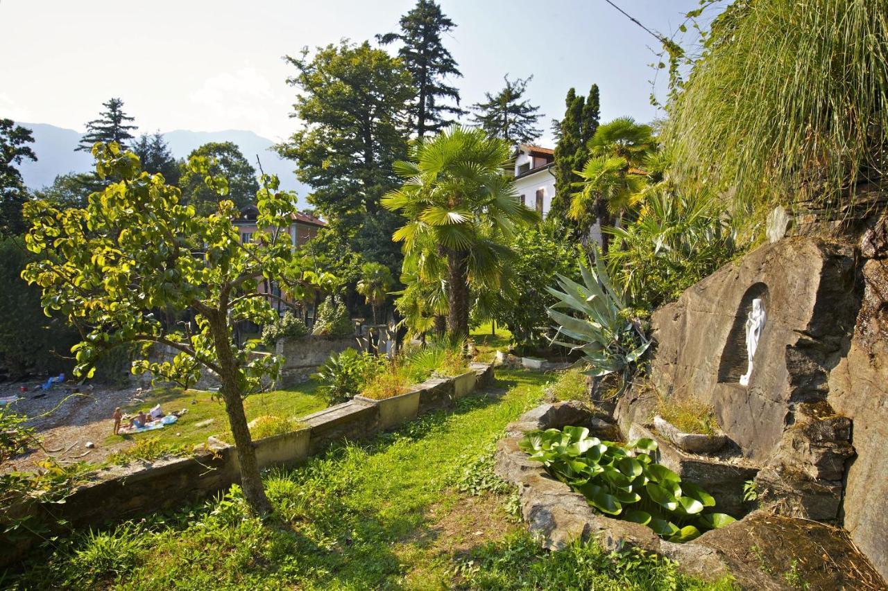 Bella Casa Alla Spiaggia Tronzano Lago Maggiore Extérieur photo