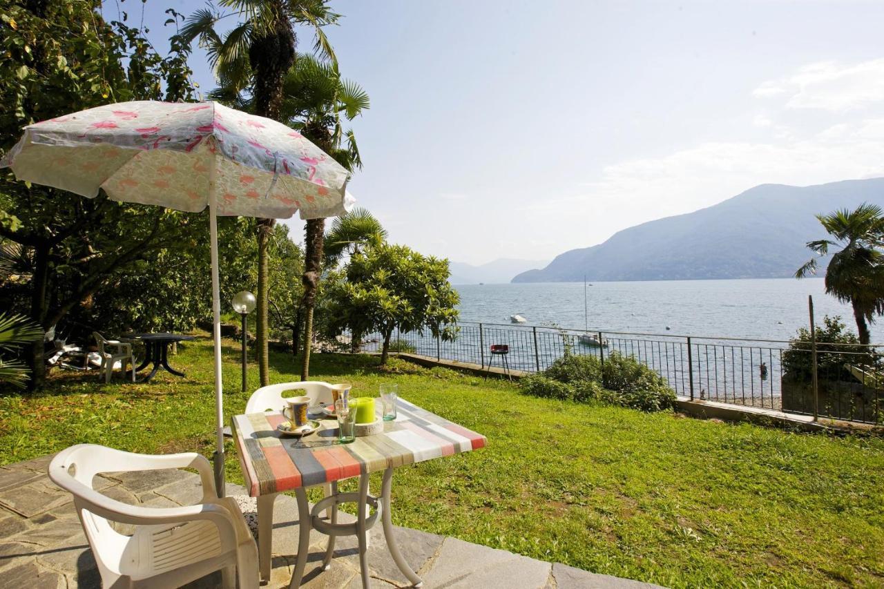 Bella Casa Alla Spiaggia Tronzano Lago Maggiore Chambre photo