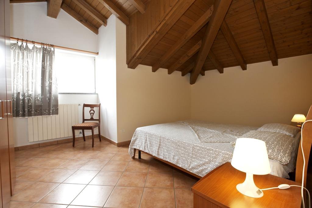 Bella Casa Alla Spiaggia Tronzano Lago Maggiore Extérieur photo