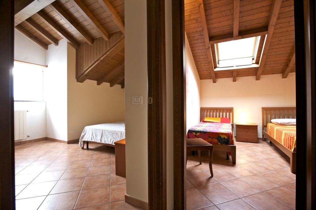 Bella Casa Alla Spiaggia Tronzano Lago Maggiore Extérieur photo