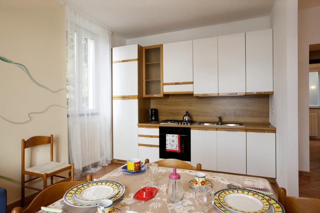 Bella Casa Alla Spiaggia Tronzano Lago Maggiore Extérieur photo