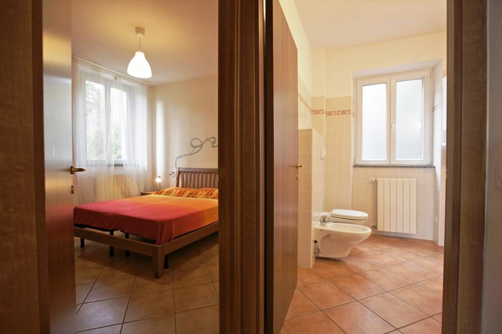 Bella Casa Alla Spiaggia Tronzano Lago Maggiore Extérieur photo
