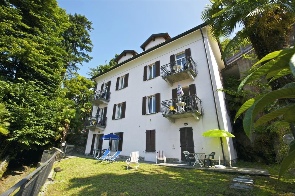 Bella Casa Alla Spiaggia Tronzano Lago Maggiore Extérieur photo