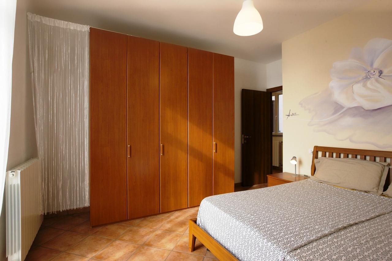 Bella Casa Alla Spiaggia Tronzano Lago Maggiore Extérieur photo