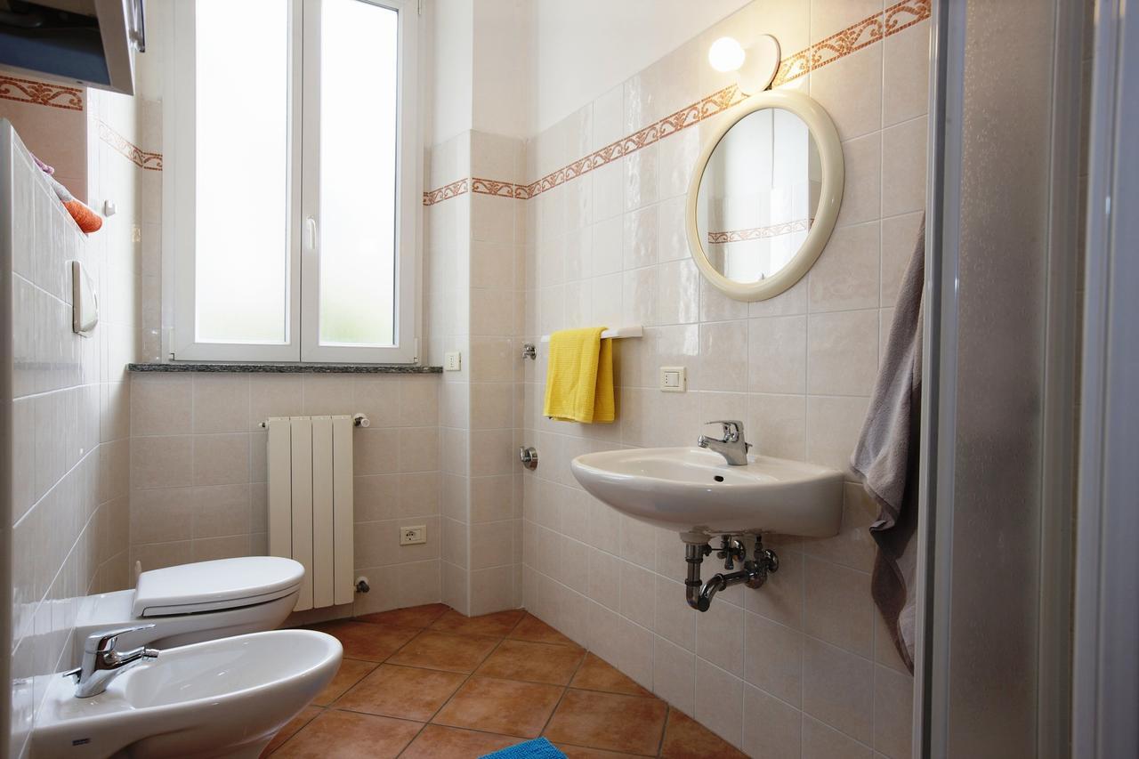 Bella Casa Alla Spiaggia Tronzano Lago Maggiore Extérieur photo