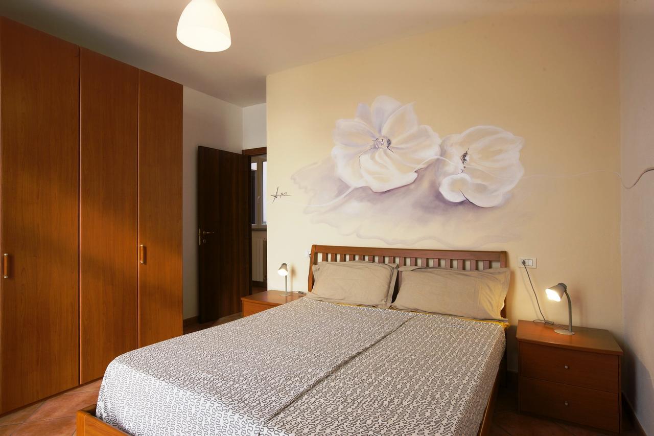 Bella Casa Alla Spiaggia Tronzano Lago Maggiore Extérieur photo