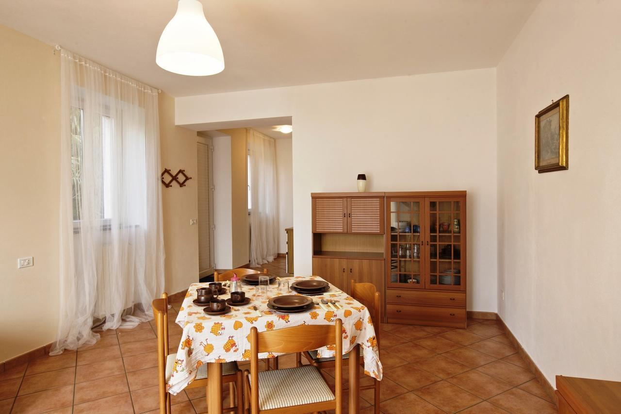 Bella Casa Alla Spiaggia Tronzano Lago Maggiore Extérieur photo
